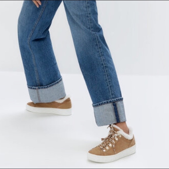 NWT. Uterque Faux Shearling Ankle Boots. Size 10. - Picture 4 of 7